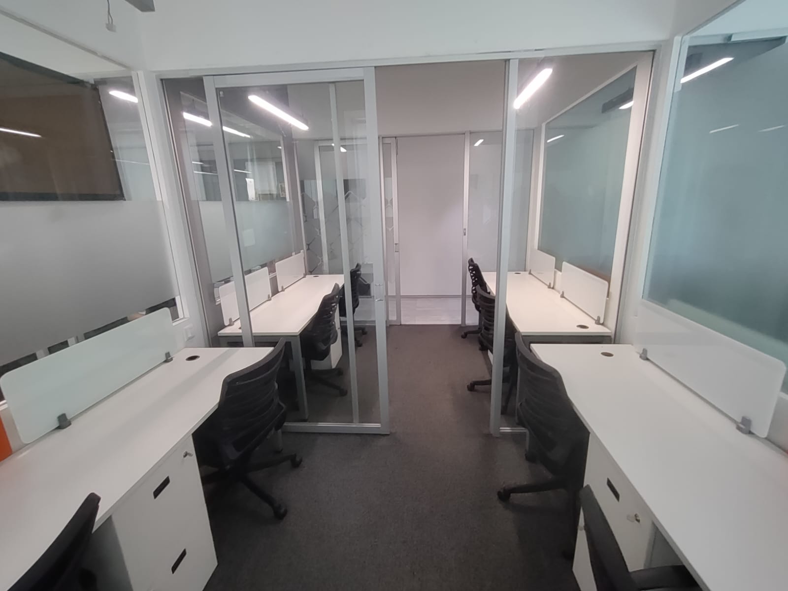 KS Corporate Tower gallery image 10